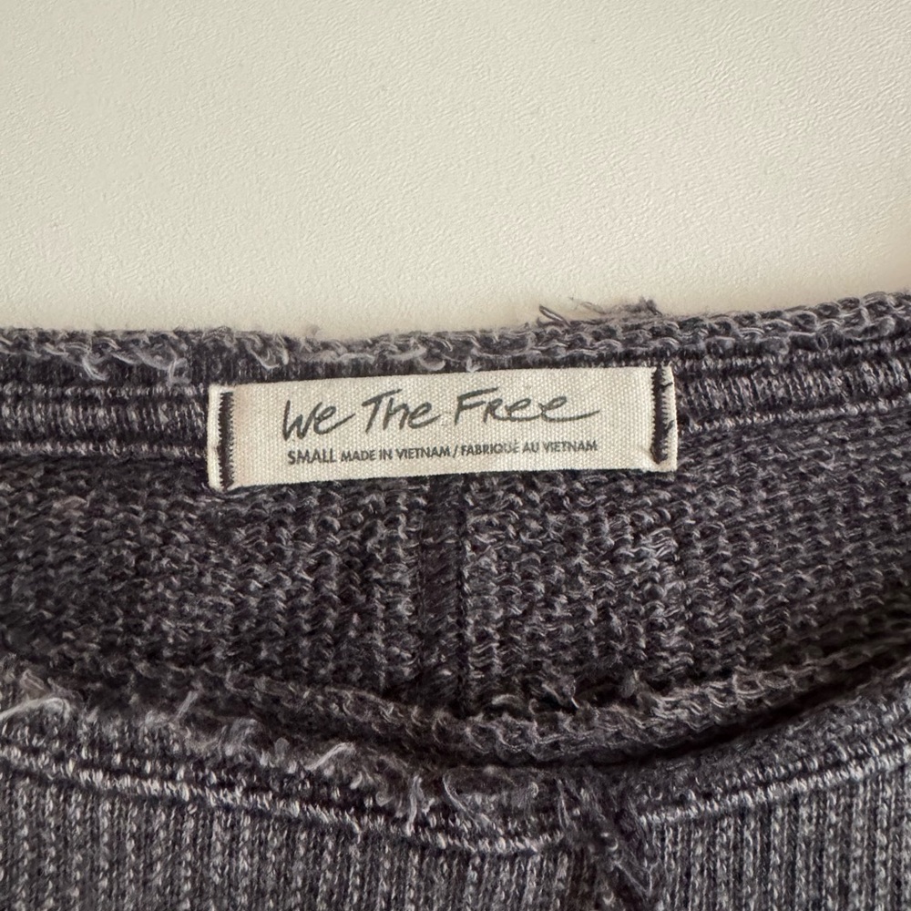 We The Free Gray Boxy Crop 3/4 Sleeve T-Shirt - Picture 2 of 3